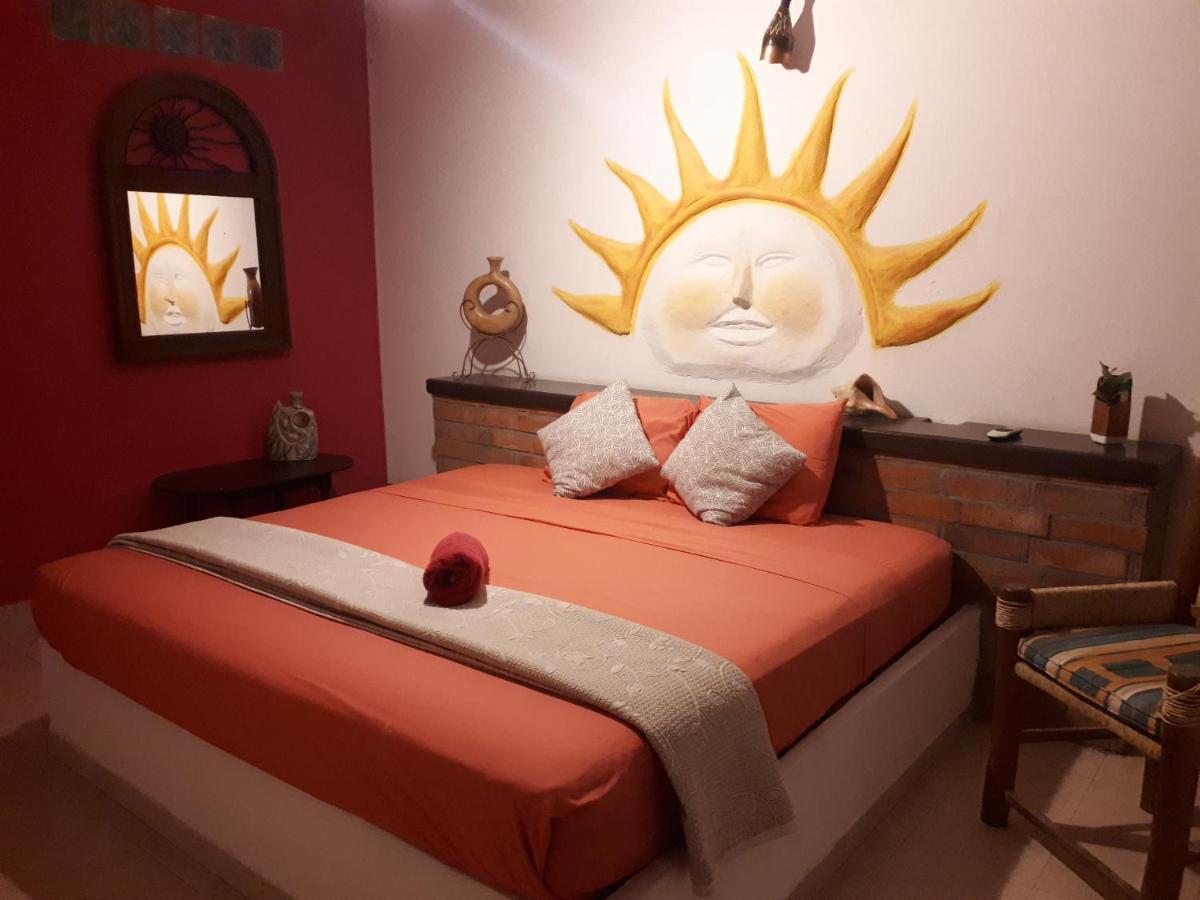 Margaritas Hostel Puerto Vallarta Ngoại thất bức ảnh